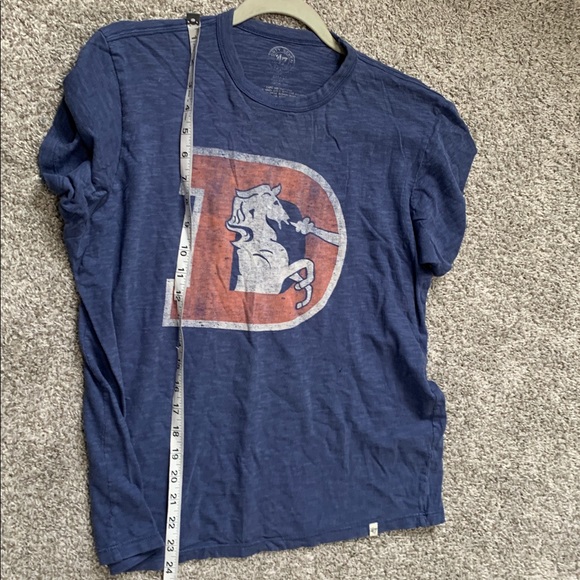 47 Denver Broncos Throwback Logo Blue Short Sleeve Shirt Size Small - Picture 6 of 7